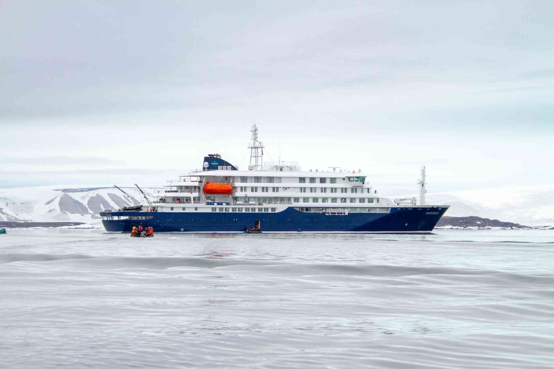 Visit Polar Regions on Oceanwide Expeditions Polar Class MV